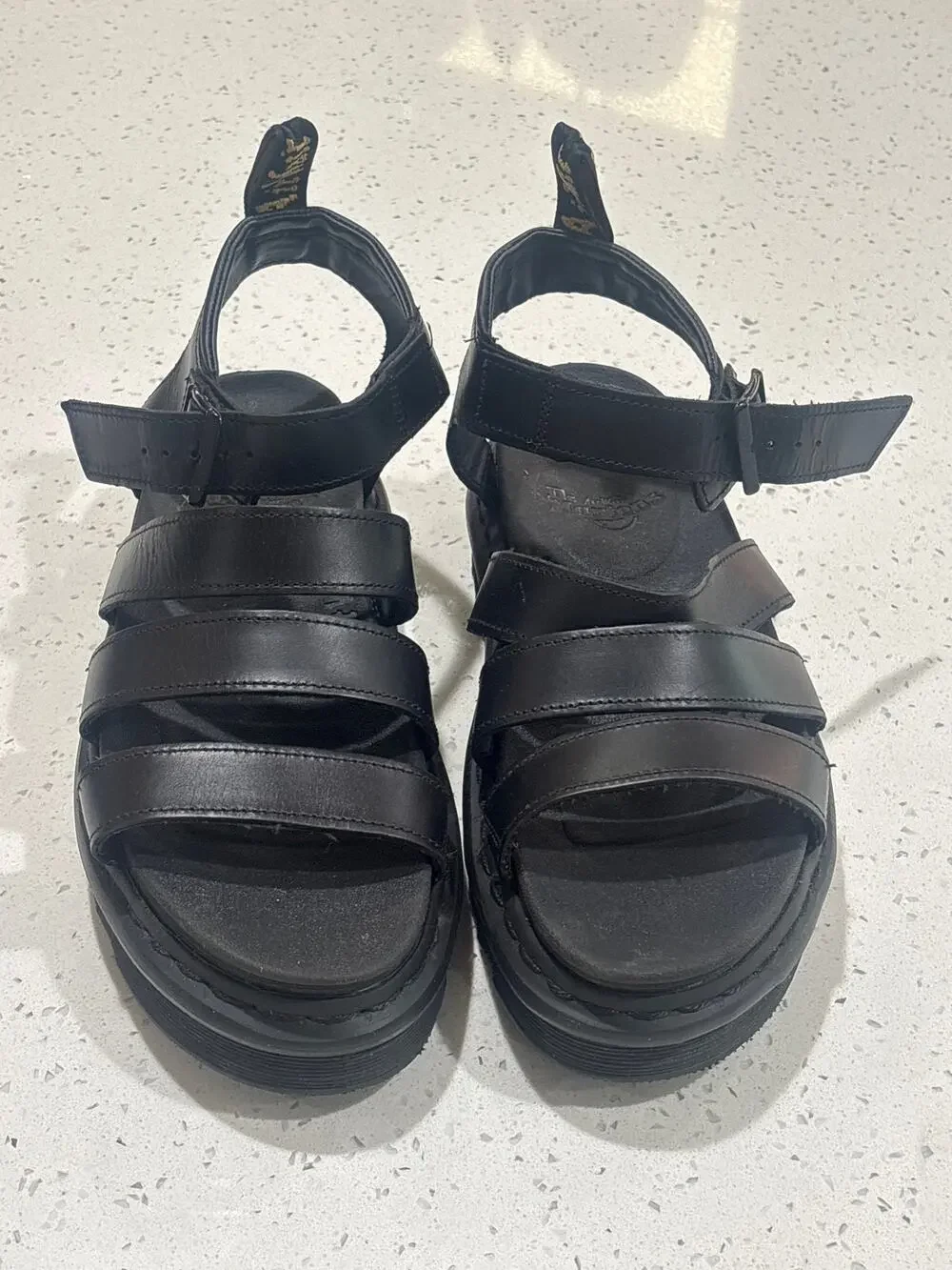 Women’s Sz 8 Dr Martens Sandals
